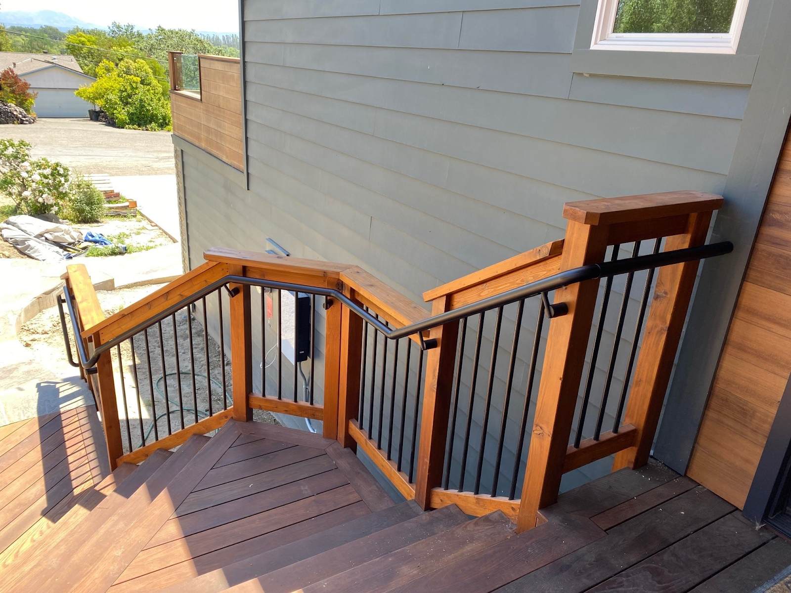 Two-Toned Handrail Designs