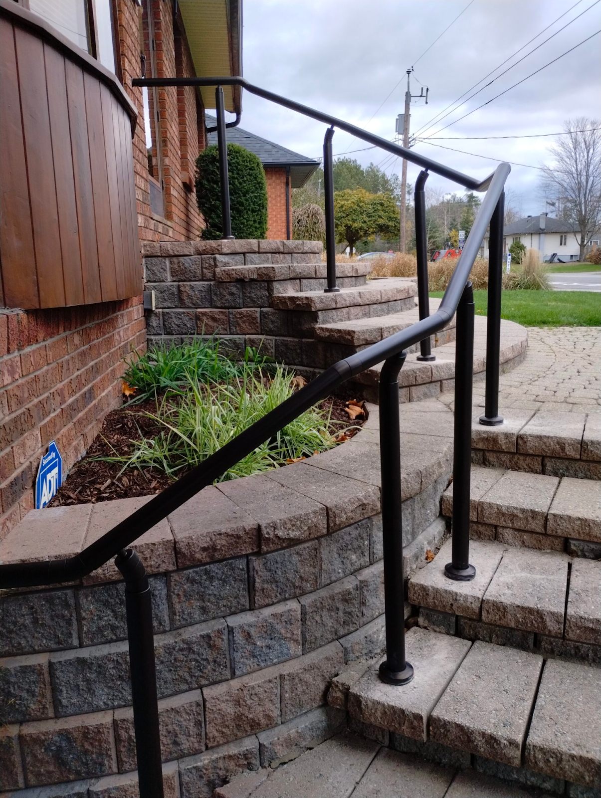 Curved Handrail Design