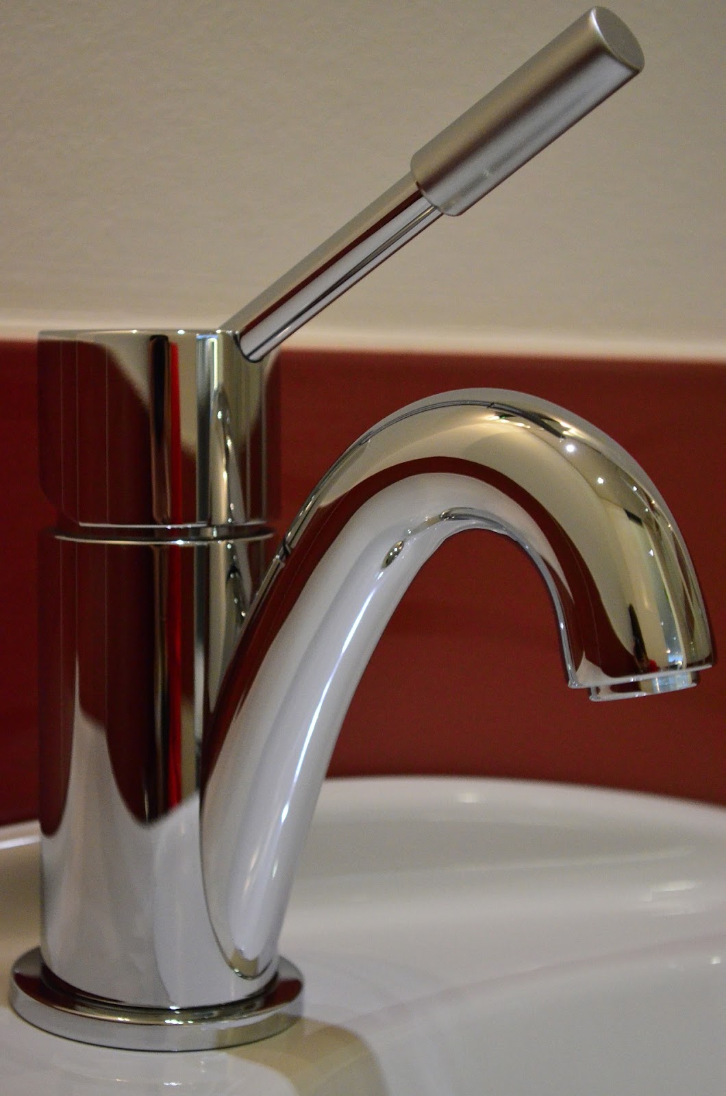 Accessible kitchen faucet